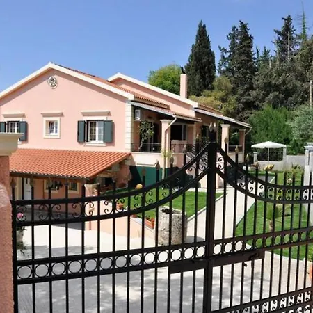 Leo Junior * Áno Korakiána