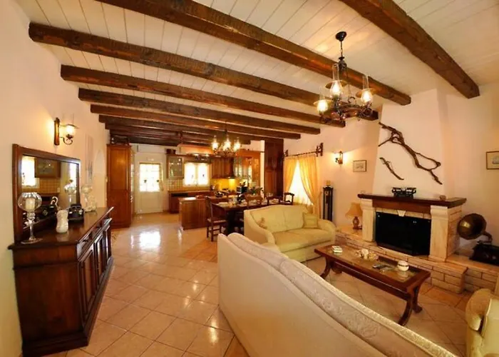 Leo Junior * Áno Korakiána