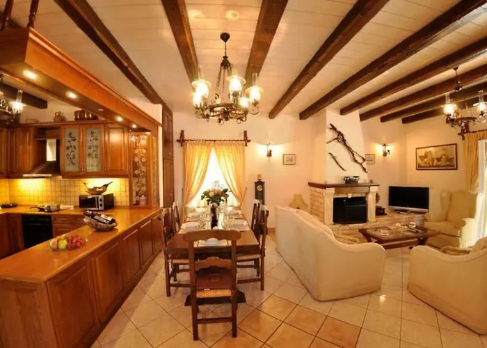 Villa Leo Junior *